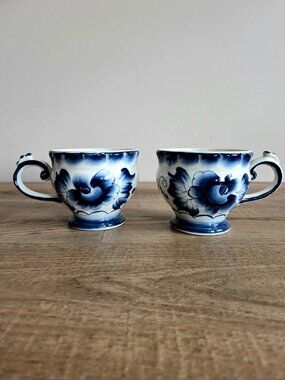 2 Vintage Russian Czhel Traditional Painting Art Mugs Cups Blue Floral